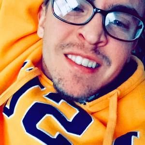 Meet your Posher, Connor